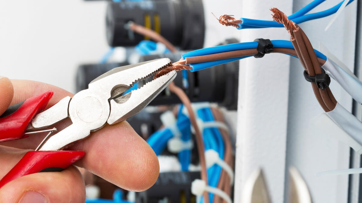 Electrical repairs and electricity repairs services in London
